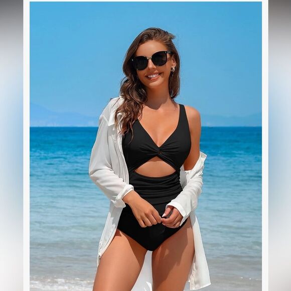 Other - NWT CHARMO UPF 50+ Ruched Front Tummy Conteol Black One-Piece Swimsuit Medium